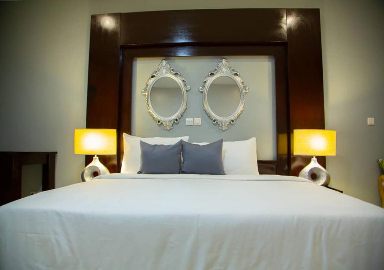 Onyx Hotel Ямусукро Экстерьер фото