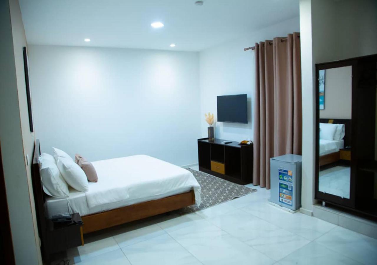Onyx Hotel Ямусукро Экстерьер фото