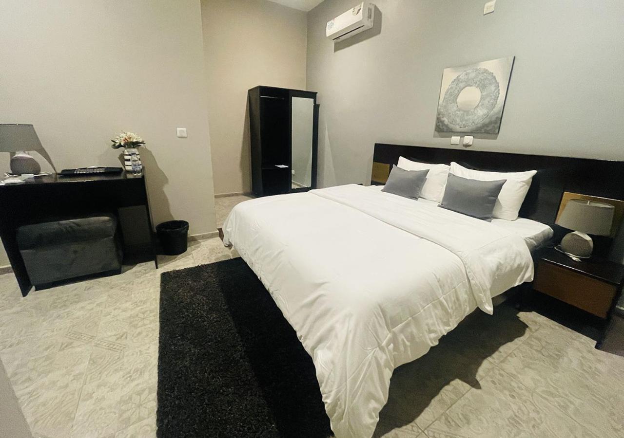 Onyx Hotel Ямусукро Экстерьер фото
