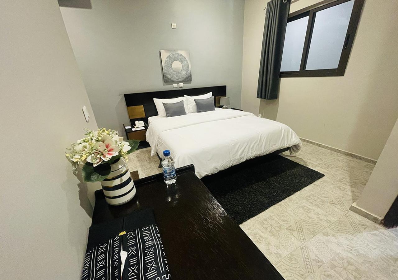 Onyx Hotel Ямусукро Экстерьер фото
