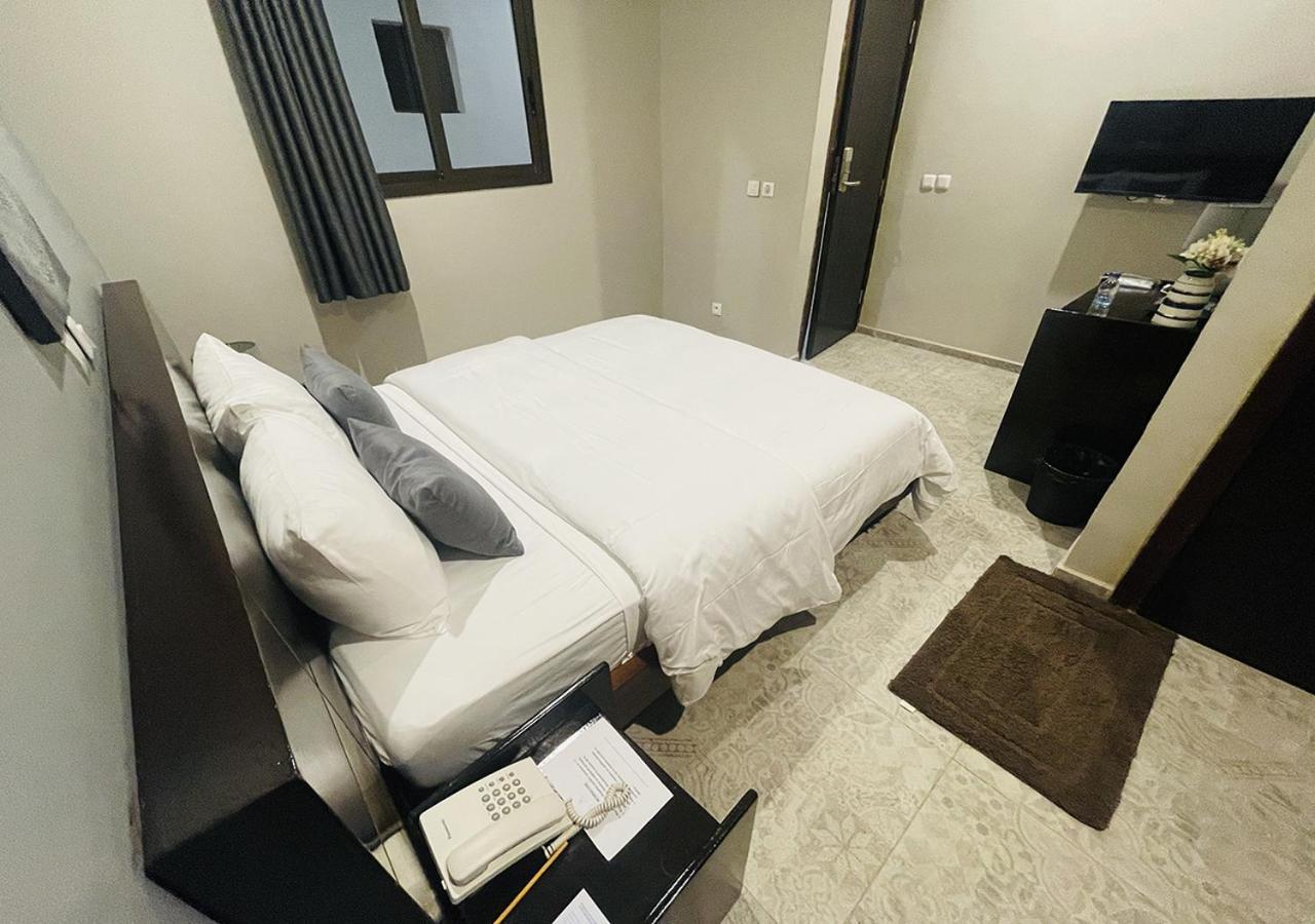 Onyx Hotel Ямусукро Экстерьер фото